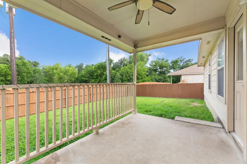 12601 Wayne Spur Lane Elgin TX 78621