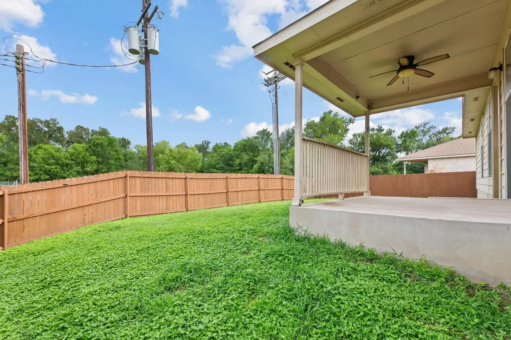 12601 Wayne Spur Lane Elgin TX 78621