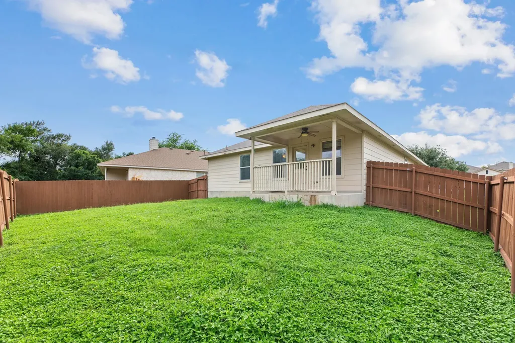 12601 Wayne Spur Lane Elgin TX 78621