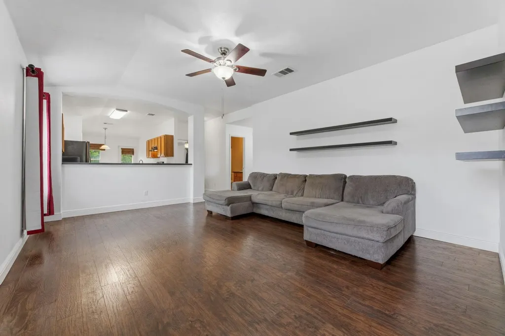 12601 Wayne Spur Lane Elgin TX 78621