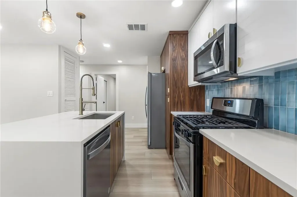 1509 Braes Ridge 1&2 Drive Austin TX 78723