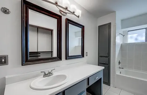 12323 Tomanet Trail Austin TX 78758