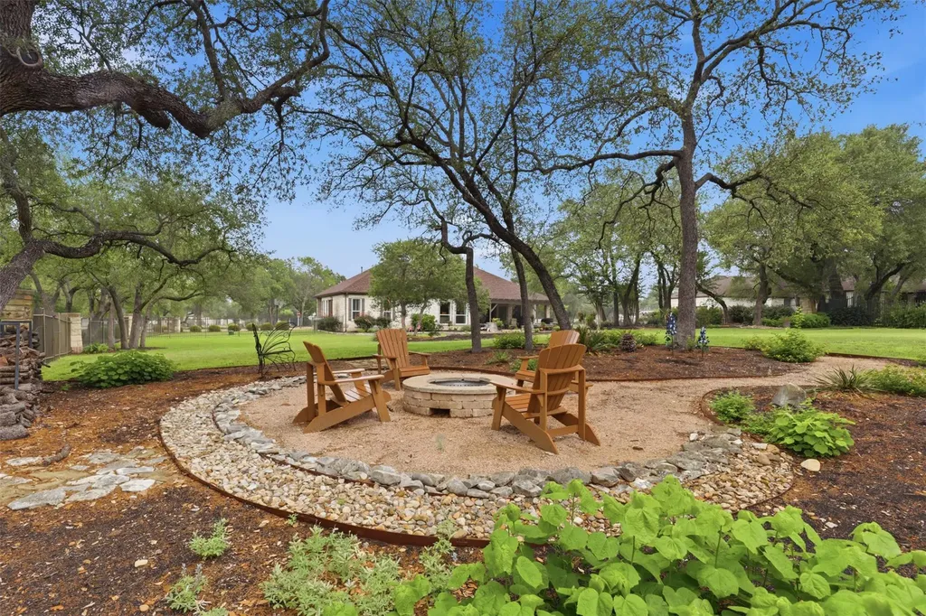 107 W Majestic Oak Lane Georgetown TX 78633