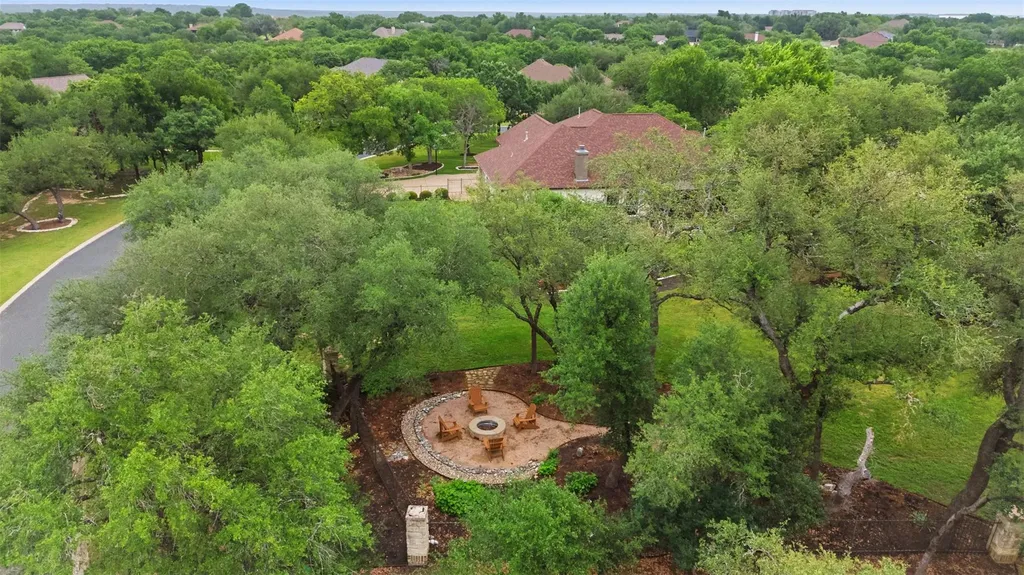 107 W Majestic Oak Lane Georgetown TX 78633
