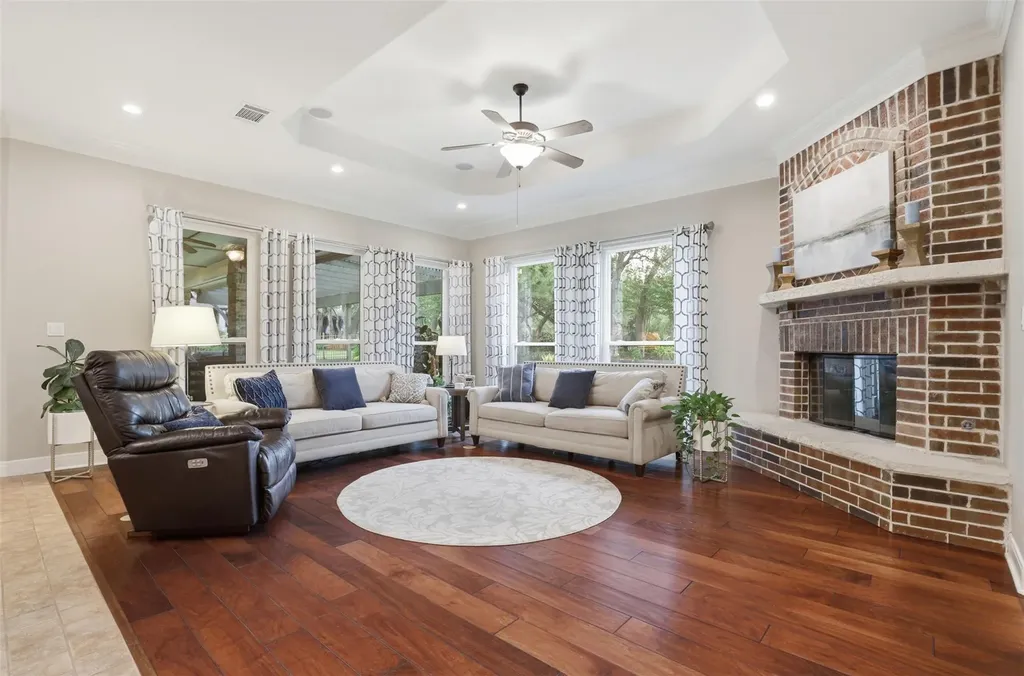 107 W Majestic Oak Lane Georgetown TX 78633