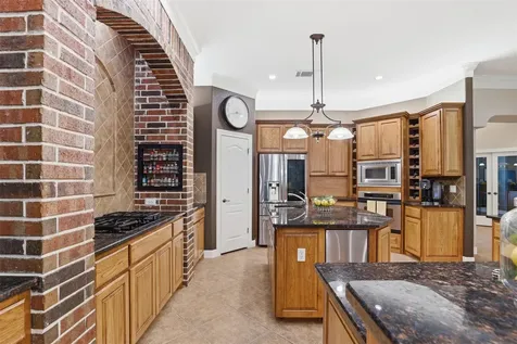 107 W Majestic Oak Lane Georgetown TX 78633