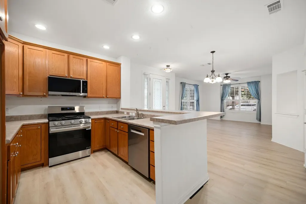 12701 Venice Lane Austin TX 78750