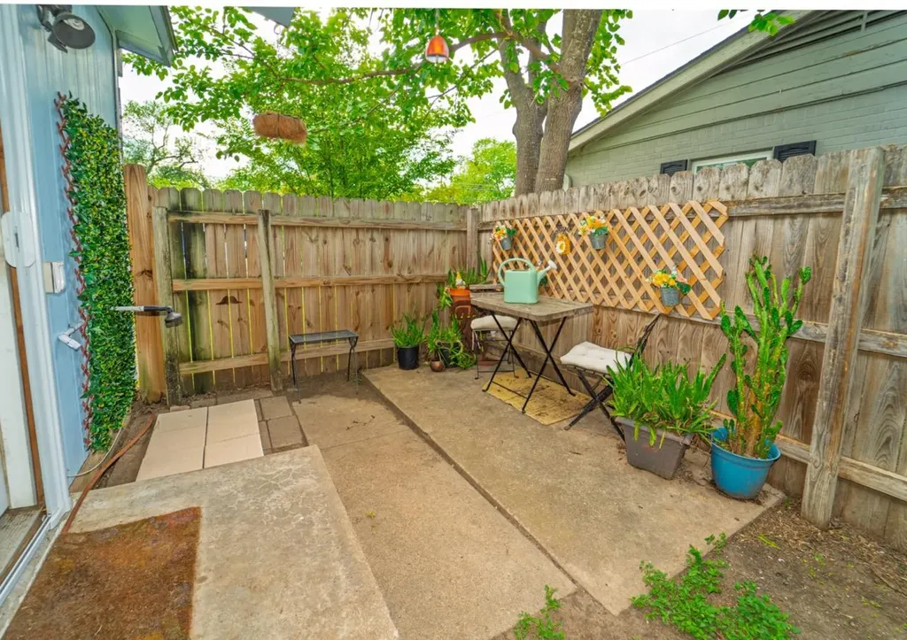 5215 Overbrook Drive Austin TX 78723