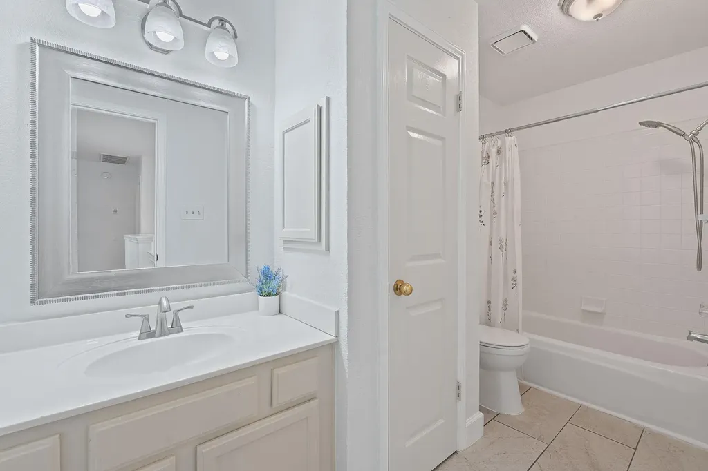 222 Primrose Drive Kyle TX 78640