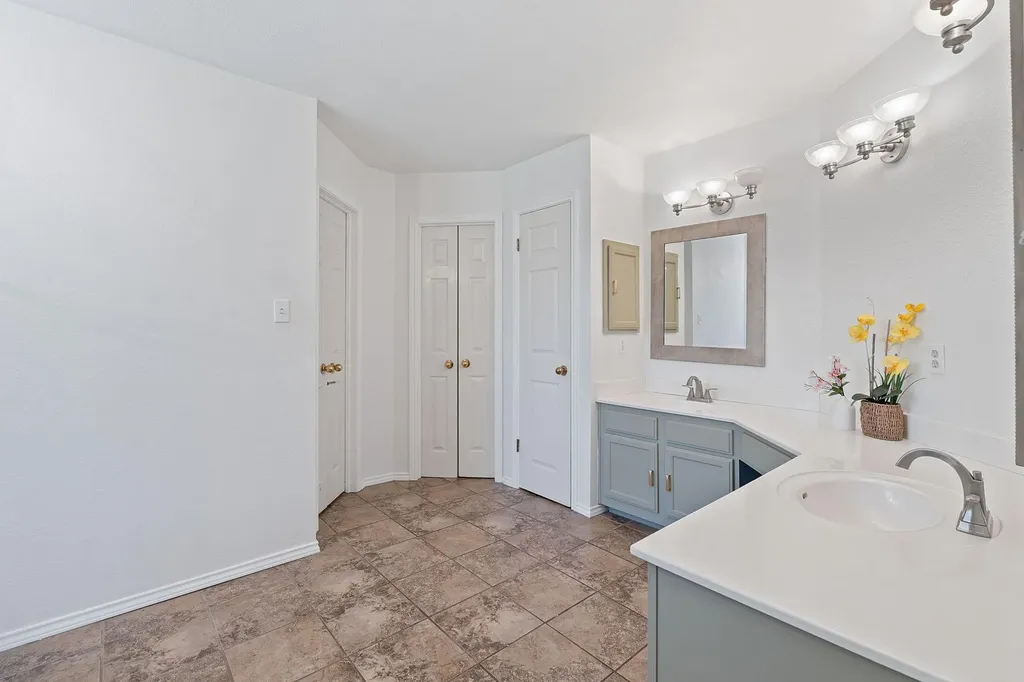 222 Primrose Drive Kyle TX 78640