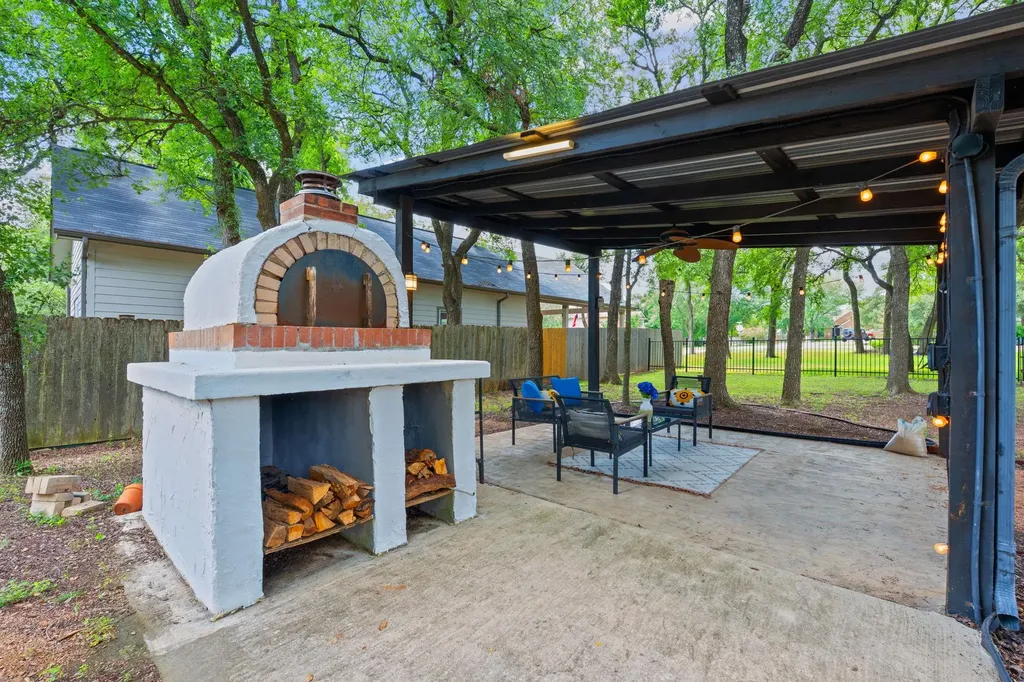 222 Primrose Drive Kyle TX 78640