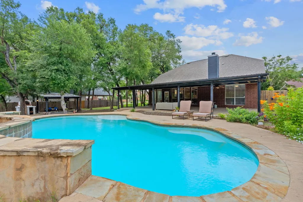 222 Primrose Drive Kyle TX 78640