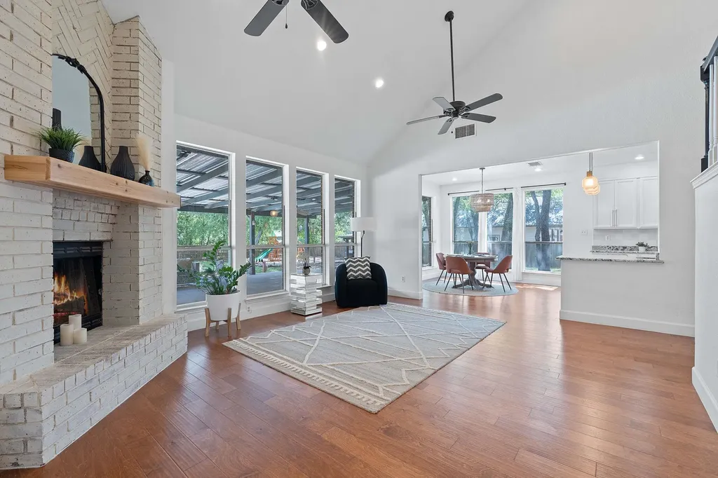 222 Primrose Drive Kyle TX 78640