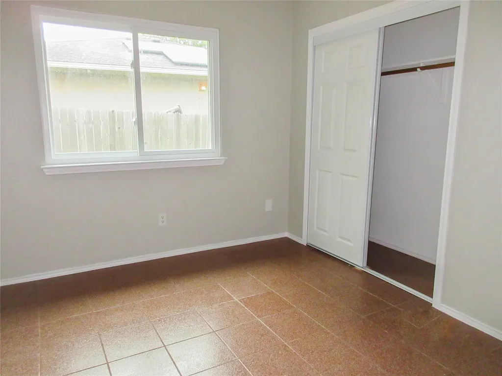 115 Rei Tang Loop Kyle TX 78640