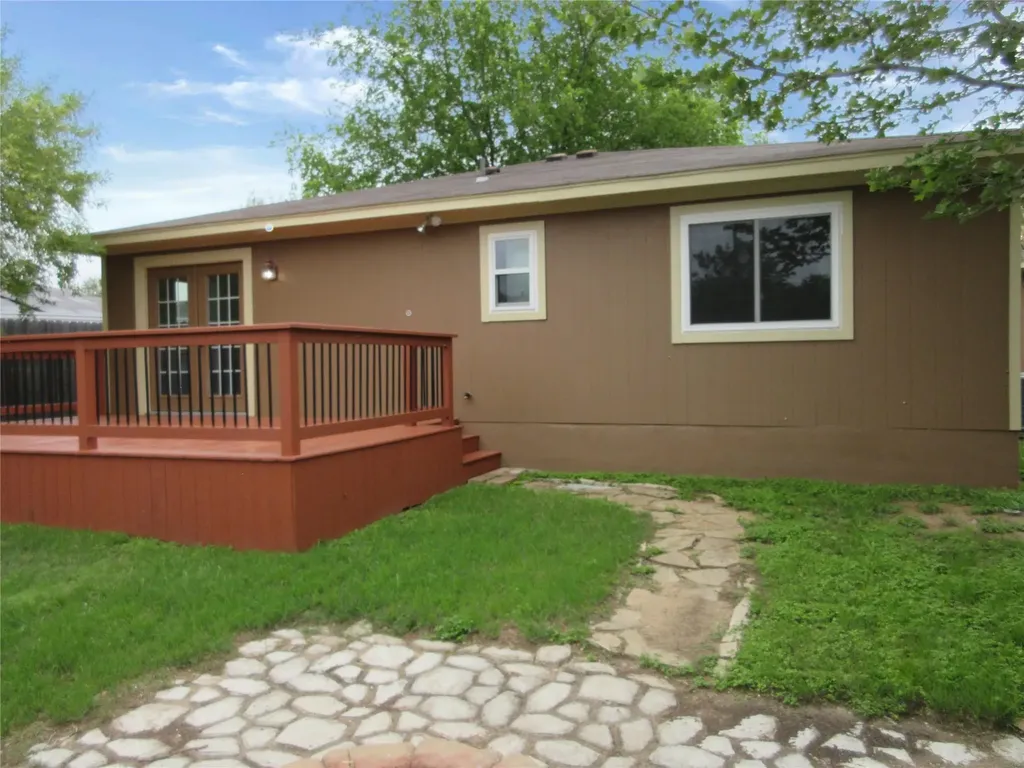 115 Rei Tang Loop Kyle TX 78640
