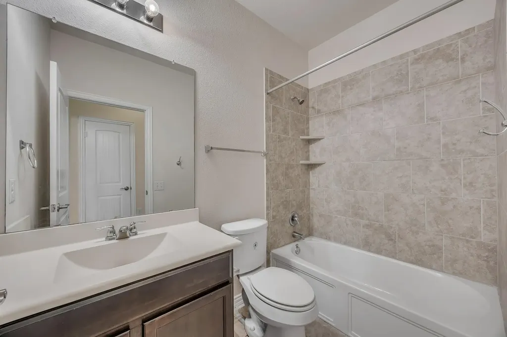 7212 Vail Ridge Street Austin TX 78744