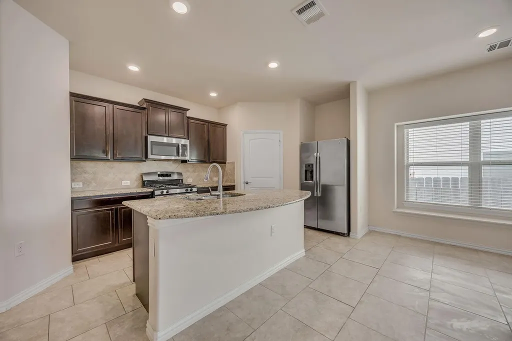 7212 Vail Ridge Street Austin TX 78744