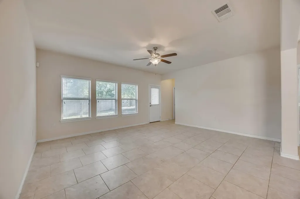7212 Vail Ridge Street Austin TX 78744