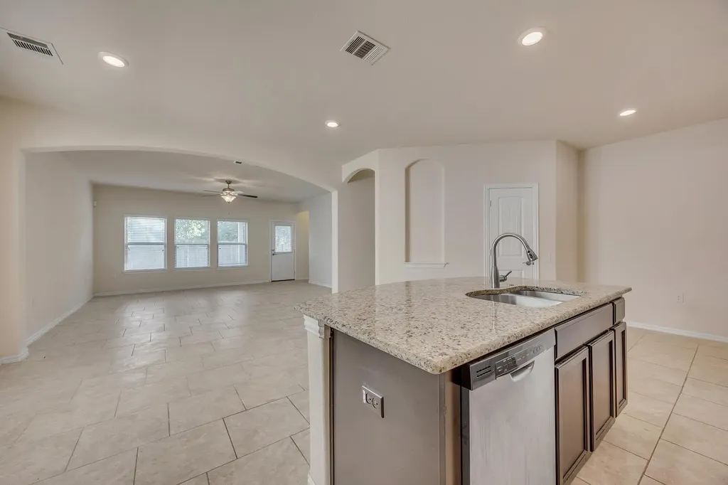 7212 Vail Ridge Street Austin TX 78744