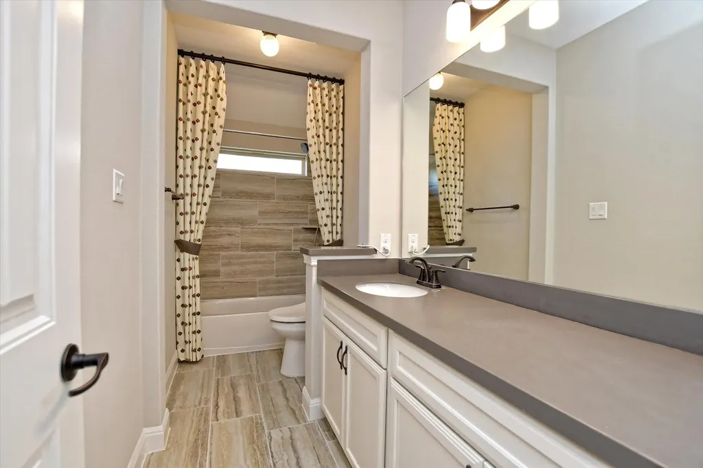 2305 Millbrook Loop Leander TX 78641