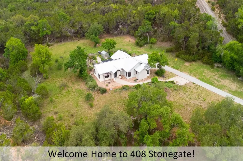 408 Stonegate Lane Dripping Springs TX 78620
