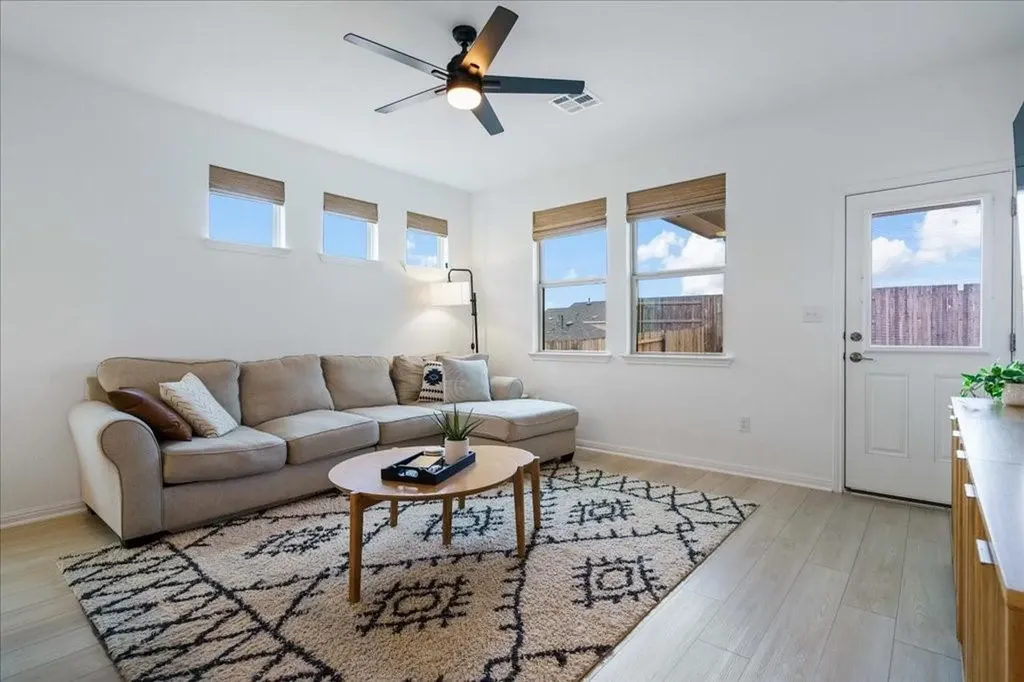 376 Papaya Drive Buda TX 78610