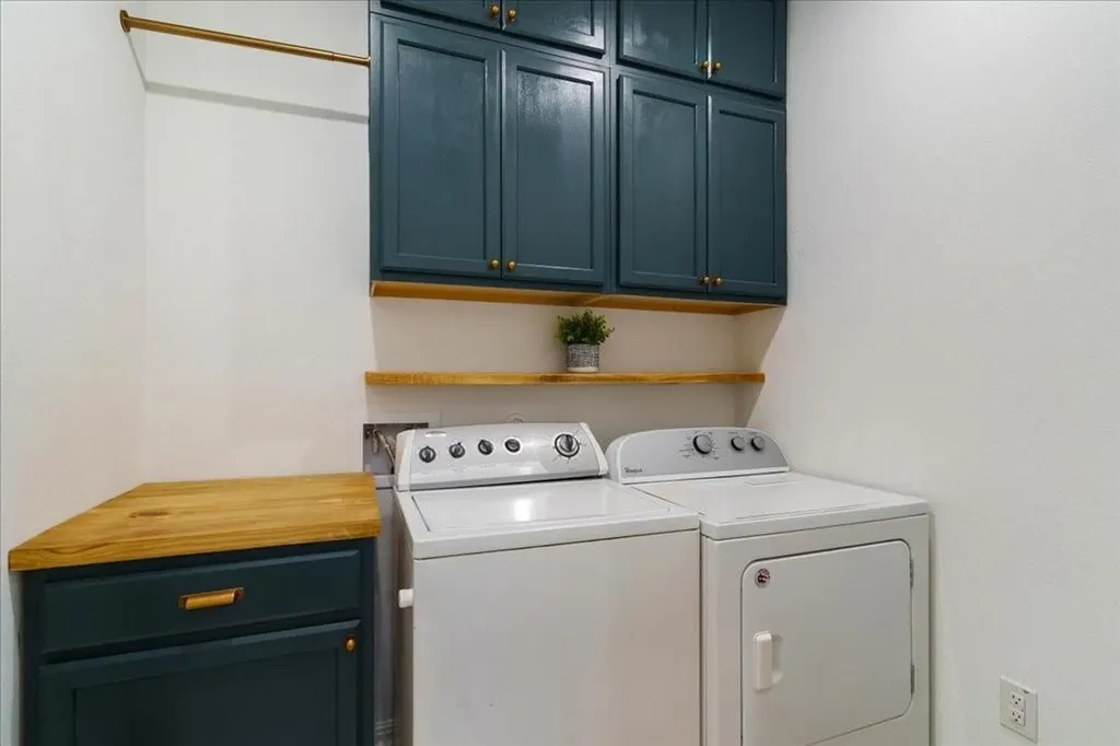 376 Papaya Drive Buda TX 78610