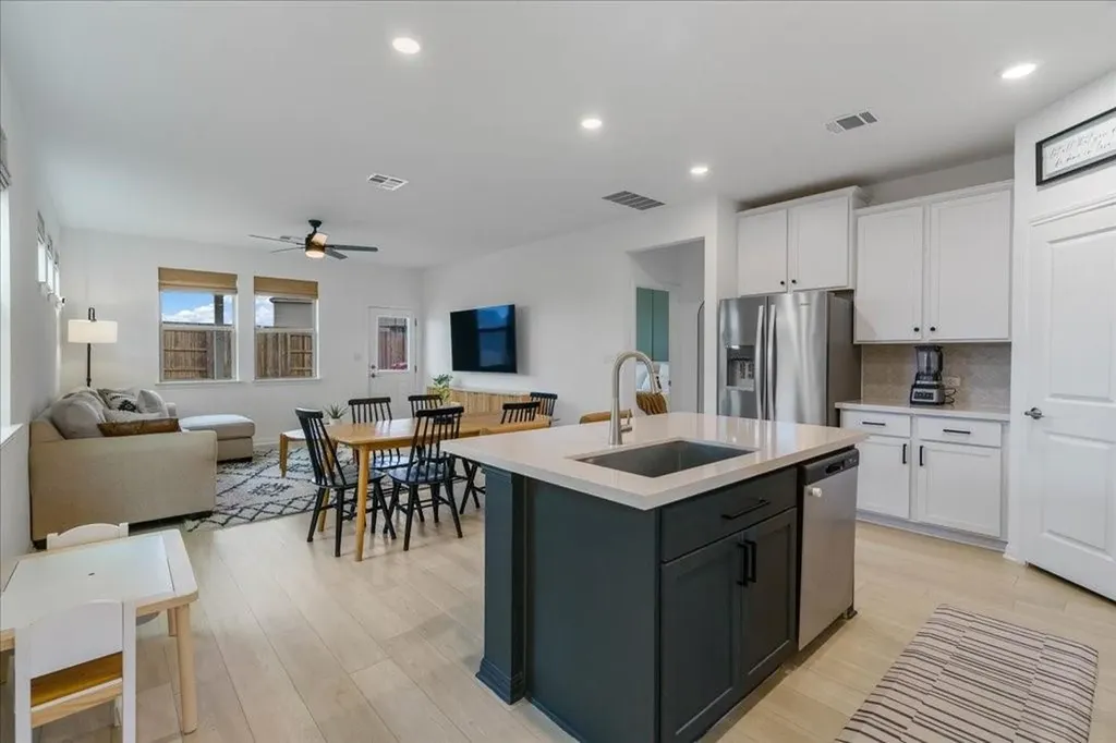 376 Papaya Drive Buda TX 78610