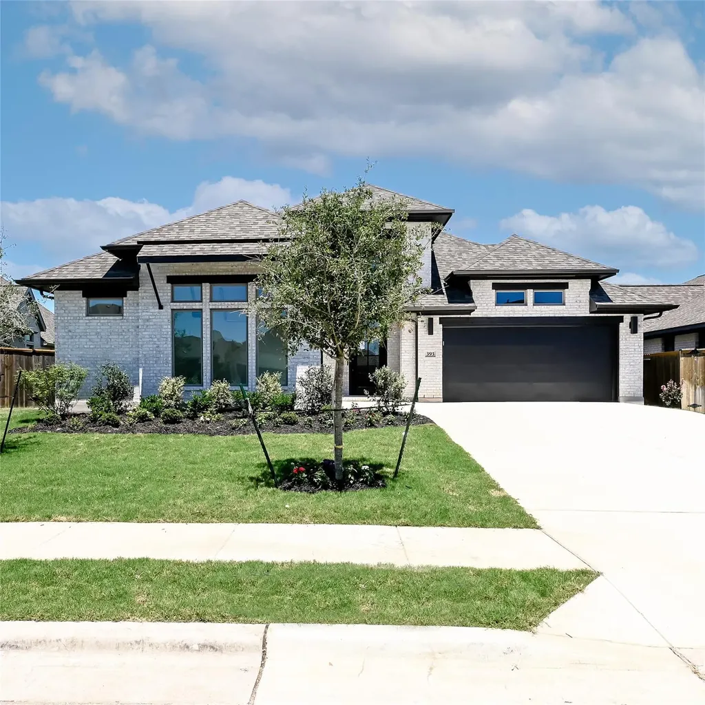 393 Coyote Creek Way Kyle TX 78640