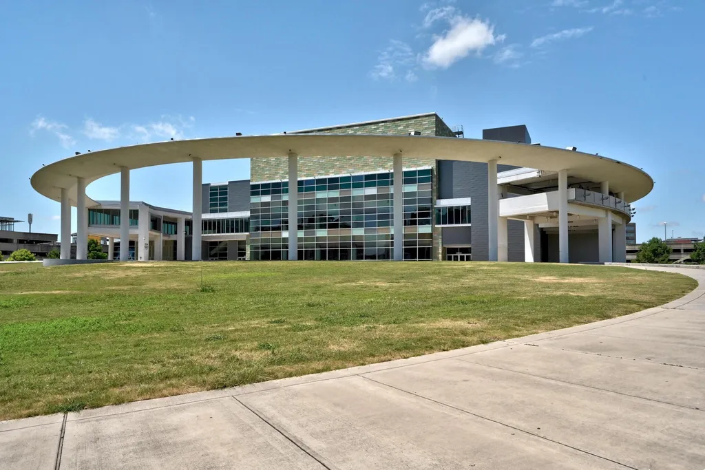 2402 Elmglen Drive Austin TX 78704