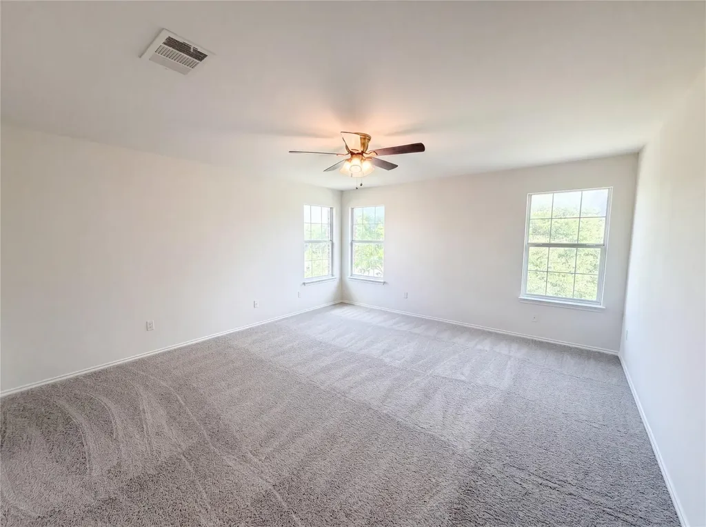 807 Yosemite Trail Taylor TX 76574