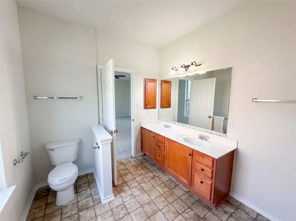 807 Yosemite Trail Taylor TX 76574