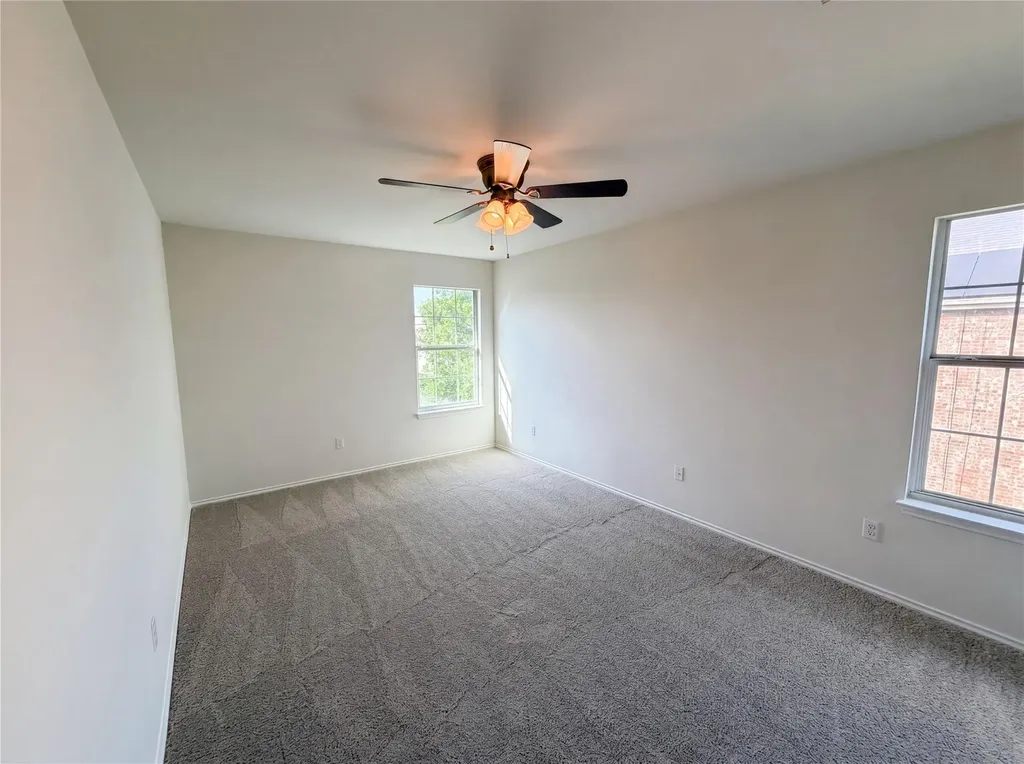807 Yosemite Trail Taylor TX 76574