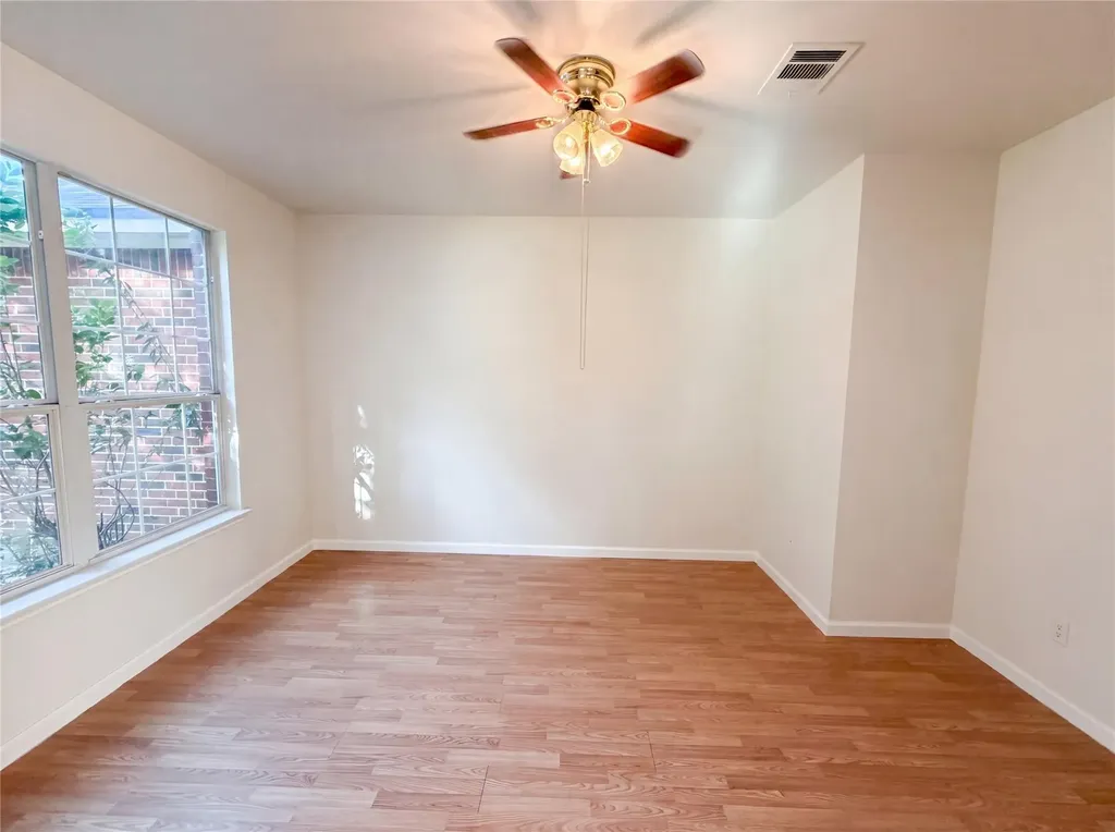 807 Yosemite Trail Taylor TX 76574