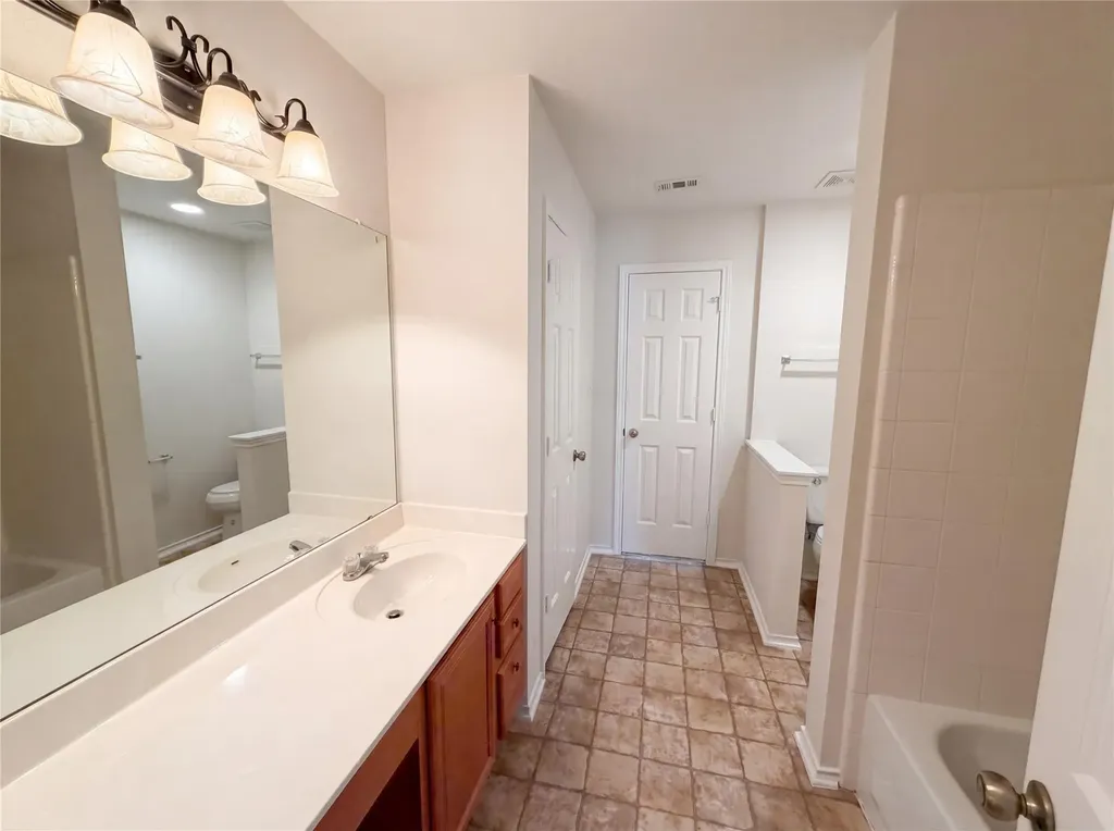 807 Yosemite Trail Taylor TX 76574