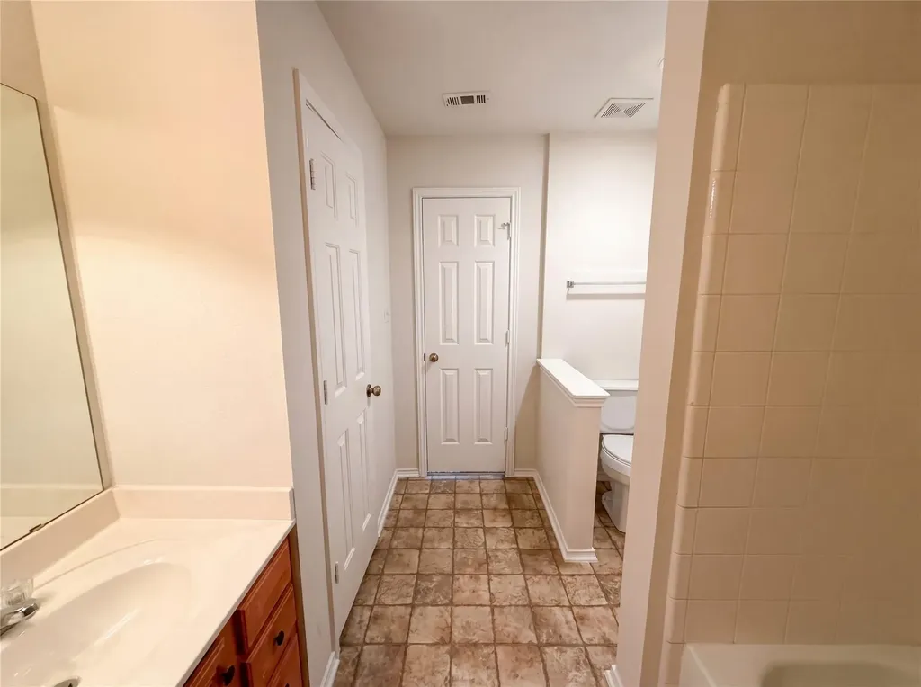 807 Yosemite Trail Taylor TX 76574