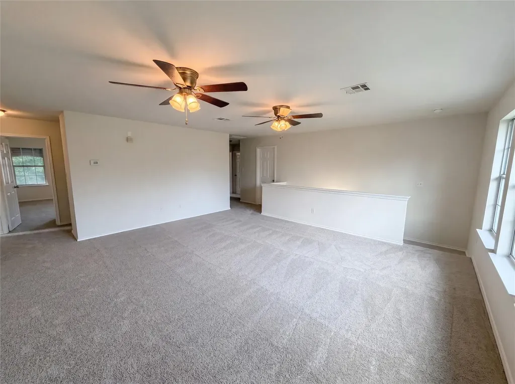 807 Yosemite Trail Taylor TX 76574