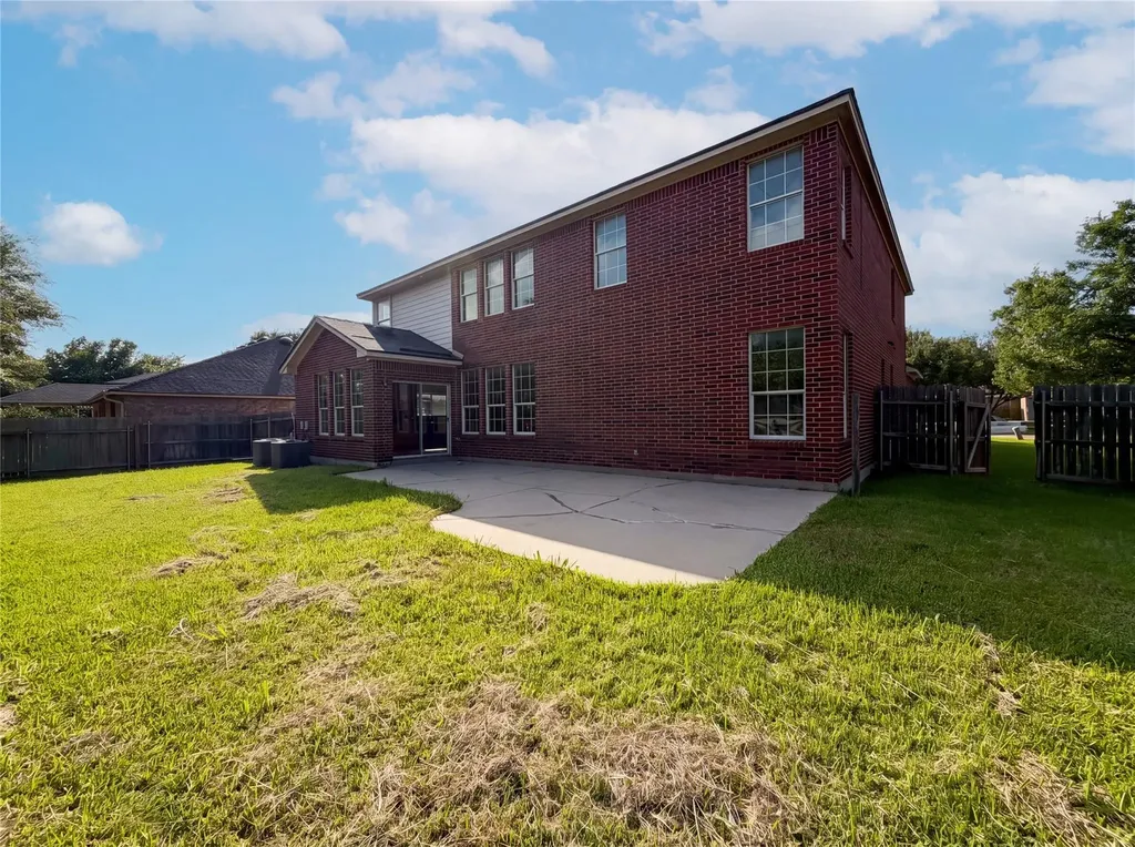 807 Yosemite Trail Taylor TX 76574