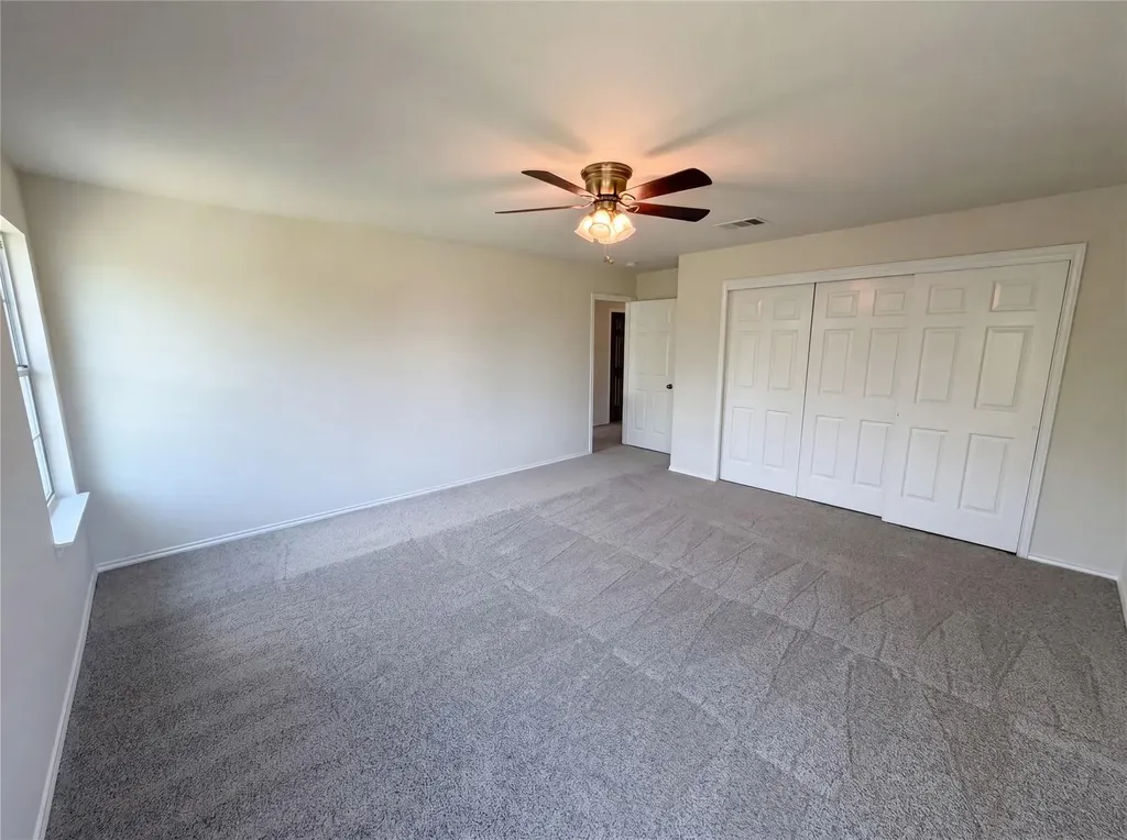 807 Yosemite Trail Taylor TX 76574