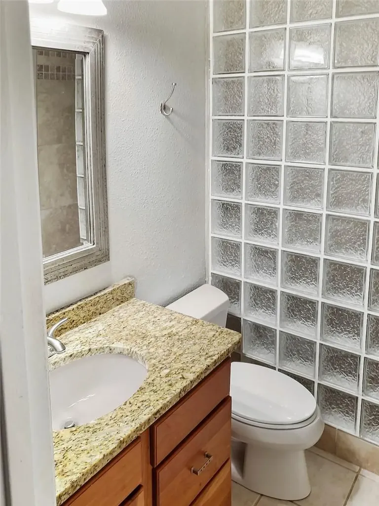 2414 Longview Street Austin TX 78705