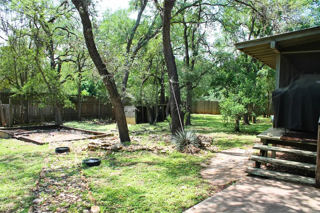 2105 Allred Drive Austin TX 78748