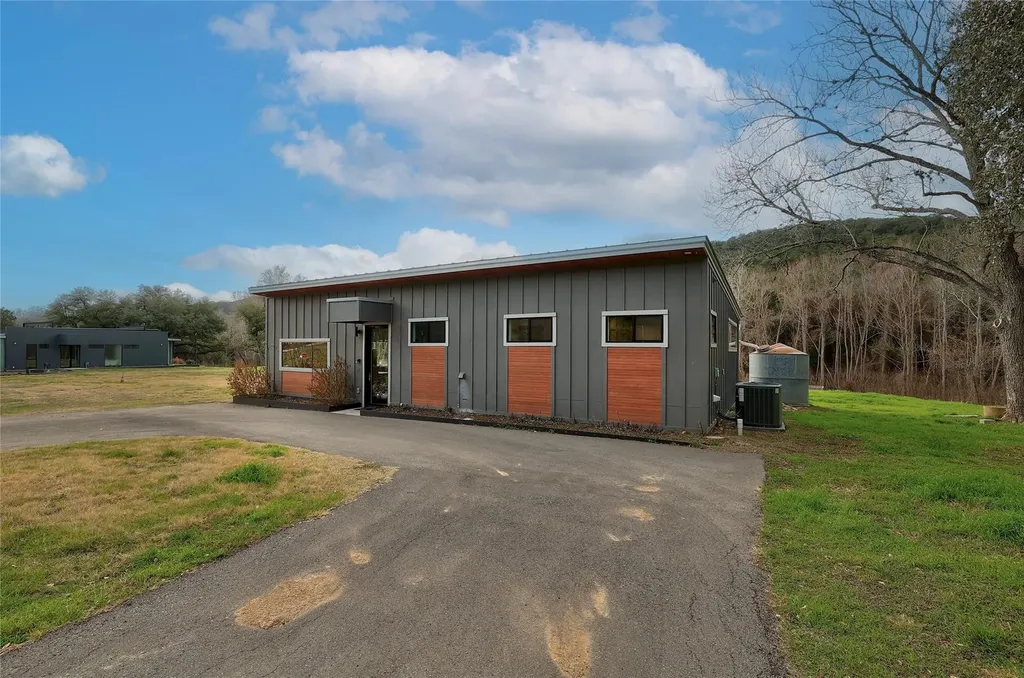 7001 Rr 2222 Road Austin TX 78730
