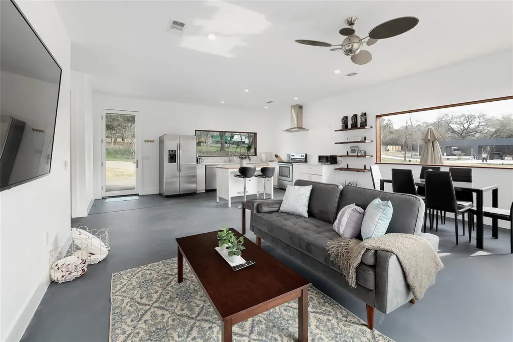 7001 Rr 2222 Road Austin TX 78730