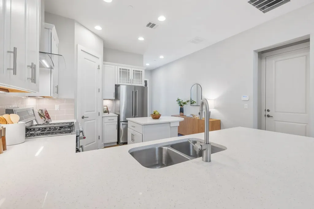 4323 Spicewood Springs Road Austin TX 78759