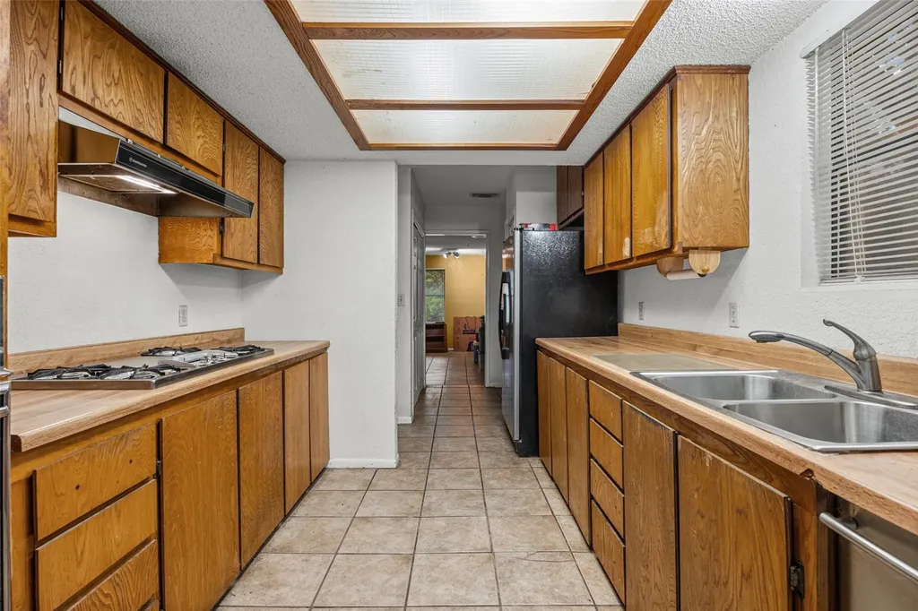 5311 Avispa Way Austin TX 78738