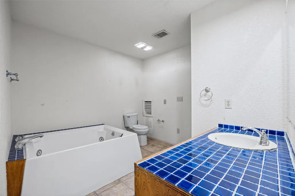 5311 Avispa Way Austin TX 78738