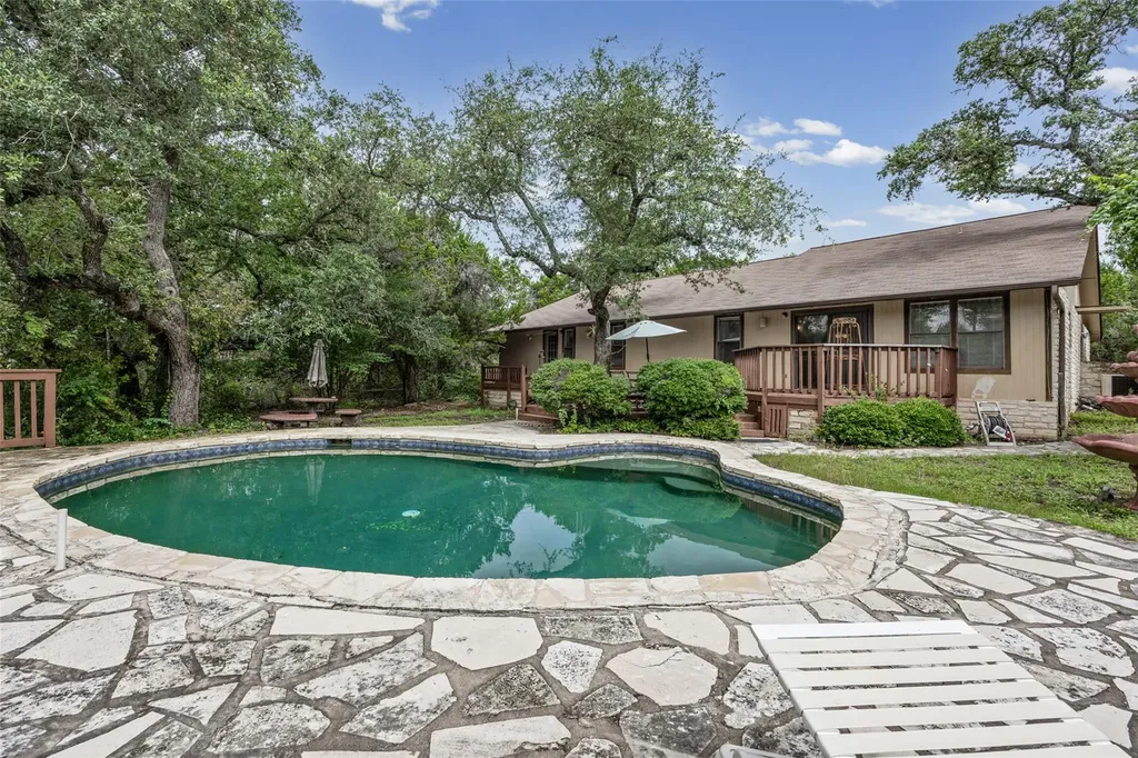 5311 Avispa Way Austin TX 78738
