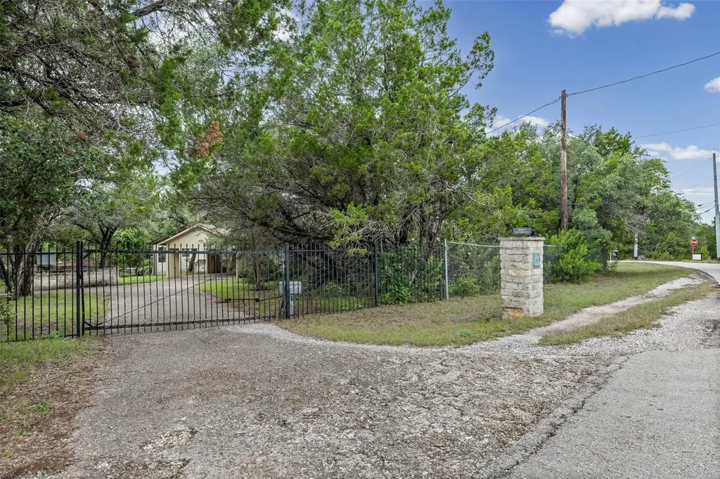 5311 Avispa Way Austin TX 78738