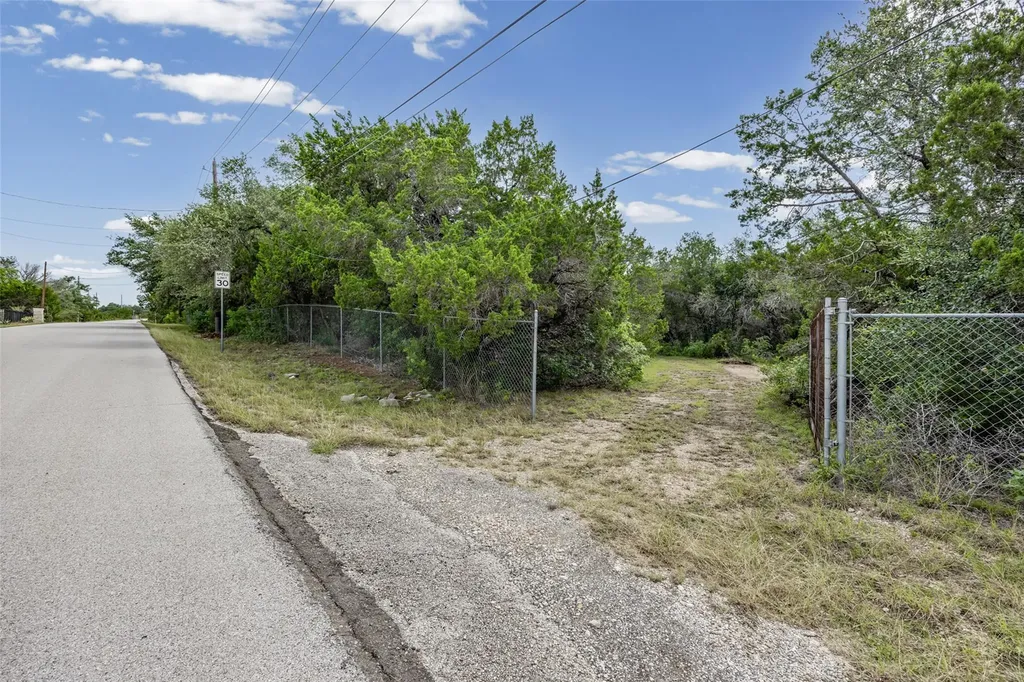 5311 Avispa Way Austin TX 78738