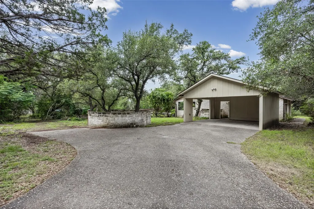 5311 Avispa Way Austin TX 78738